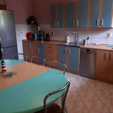 Apartament 4 Pokojowy Basztowa *